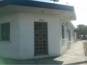 Casa en renta en Ave. Ruiz Cortinez 201A, Leon XIII, Guadalupe, Nuevo León,  67120.