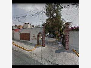 Casa en venta en C. 30, Padre Figueroa, Naucalpan de Juárez, Méx., México,  53410.