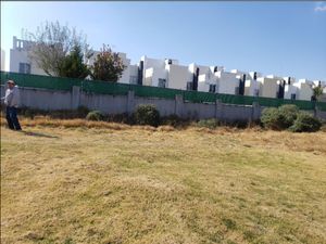 Terreno en Venta en San Miguel Totocuitlapilco Metepec