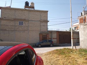 Terreno en Venta en San Miguel Totocuitlapilco Metepec