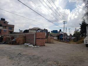 Terreno en Venta en San Miguel Totocuitlapilco Metepec