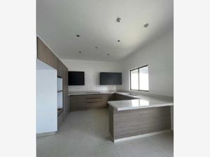 Casa en Venta en Privadas del Río Monterrey