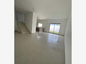 Casa en Venta en Altares Residencial Santiago