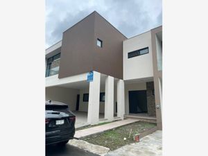 Casa en Venta en Privada Residencial Villas del Uro Monterrey