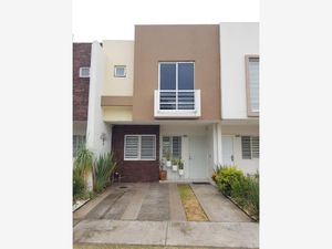 Casa en Venta en Parques de Tesistán Zapopan