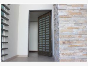 Casa en Venta en Lomas del Valle San Pedro Garza García