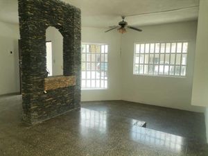 Casa en Venta en Rincón de la Primavera Monterrey