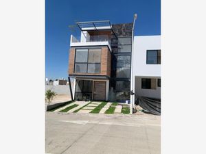 Casa en Venta en Valle Imperial Zapopan