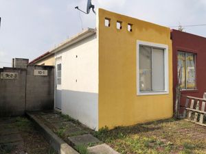Casa en venta en Santa Teresa 5 y 5 Bis, Huehuetoca, Estado De México.