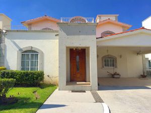 Casa en Renta en La Providencia Metepec