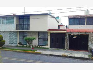 Casa en Renta en San Bernardino Toluca