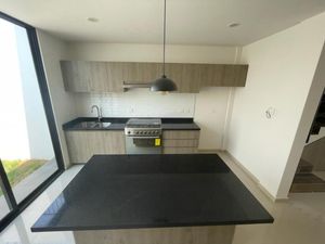 Casa en Venta en Arboledas de Loma Bella Puebla