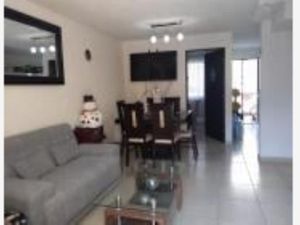 Casa en venta en CHAMELA 1, Fracc Las Terrazas Residencial, San Pedro  Tlaquepaque, Jalisco, 45599.