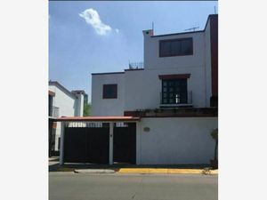 Casa en Venta en Lomas Anahuac Huixquilucan