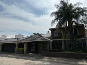 Casa en Venta en Jardines del Campestre León