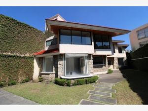 Casa en Venta en Jardines En la Montaña Tlalpan