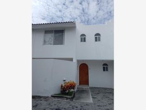 Casa en Venta en Burgos Bugambilias Temixco