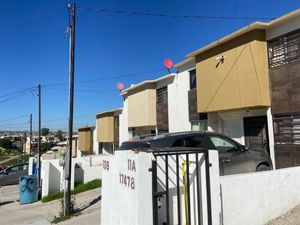 Casas en renta en Av Vistas, Terrazas de la Presa Sección Vistas, 22124  Tijuana, ., México