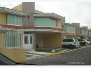 Casa en Venta en Santa Ana Tlapaltitlan Toluca