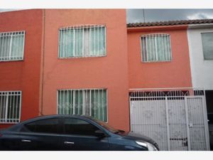 Casa en Venta en Lomas Estrella Iztapalapa