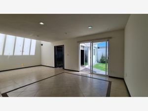 Casa en Venta en El Manantial Metepec