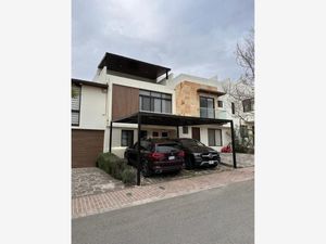 Casa en Venta en Residencial el Refugio Querétaro