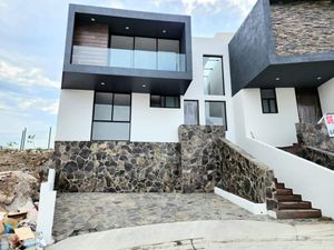 Casa en venta en lomalta Tres Marias, Morelia