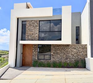 Casa en venta en Tres Marias, Lomalta