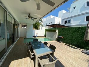 Vendo Hermosa casa Residencial Cumbres Cancun