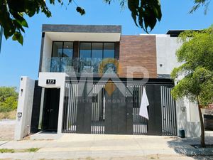 Casa en Venta en Albaterra Residencial Colima