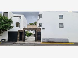 Casa en venta en Av. Francisco Javier Mina 1666 7, Antigua Penal de Oblatos,  Guadalajara, Jalisco, 44730.