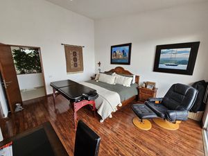 CASA EN RENTA AMUEBLADA EN JURIQUILLA, 3  HAB + ESTUDIO+ CUARTO DE JUEGOS