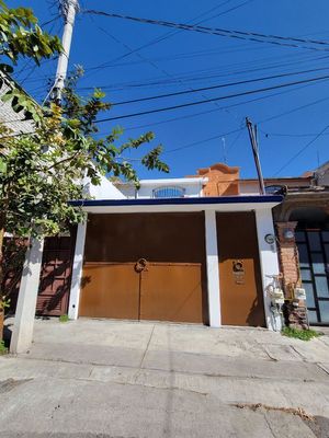 Casa en RENTA de 3 habitaciones y 2 baños completos en El Tintero, Querétaro