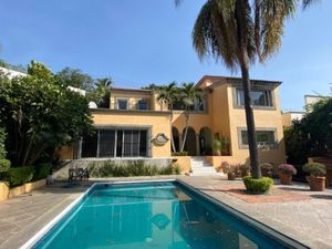 Casa en Venta en Club de golf Tabachines Cuernavaca