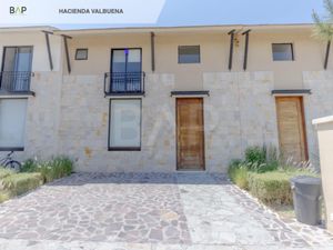 Casa en Renta en Hacienda Valbuena León