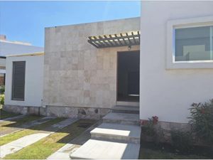 Casa en Renta en Residencial el Refugio Querétaro