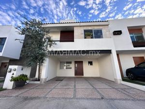 Casa en Renta en Hacienda Juriquilla Santa Fe Querétaro