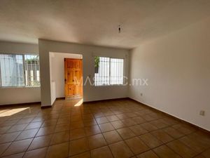 Casa en Renta en Residencial las Trojes Corregidora