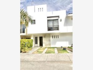 Casa en venta en Alamedas de España, León, Guanajuato.