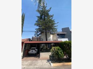 Casa en Venta en Pinar de La Calma Zapopan