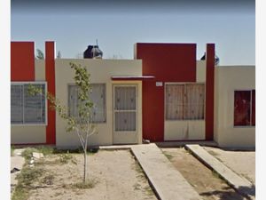 Casas en venta en Colonia Américo Villarreal Guerra, Nuevo Laredo, Tamps.,  México, 88135