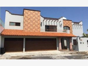 Casa en Venta en Las Lomas Residencial Alvarado