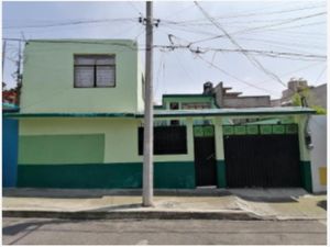 Casa en venta en GERANIO 16, Loma Linda, Naucalpan de Juárez, México.
