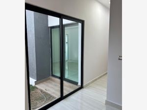 Casa en Venta en Las Lomas Residencial Alvarado