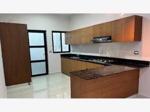 Casa en Venta en Las Lomas Residencial Alvarado