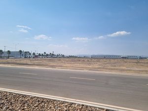 TERRENO INDUSTRIAL EN VENTA EN QUERÉTARO/250 KVAS