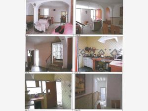 Casa en Venta en Pensador Mexicano Venustiano Carranza