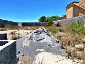 Terreno en Venta en Jardines de Versalles Saltillo