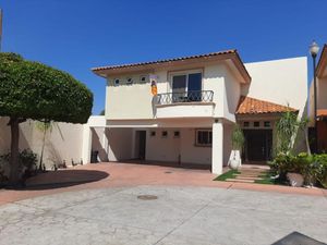 Casas en venta en Country Alamos, Culiacán Rosales, Sin., México