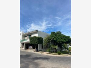 Casa en Venta en Colinas de San Miguel Culiacán